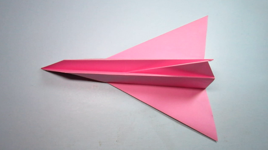 纸飞机怎么折最远最久-纸飞机的折法 最远 最强